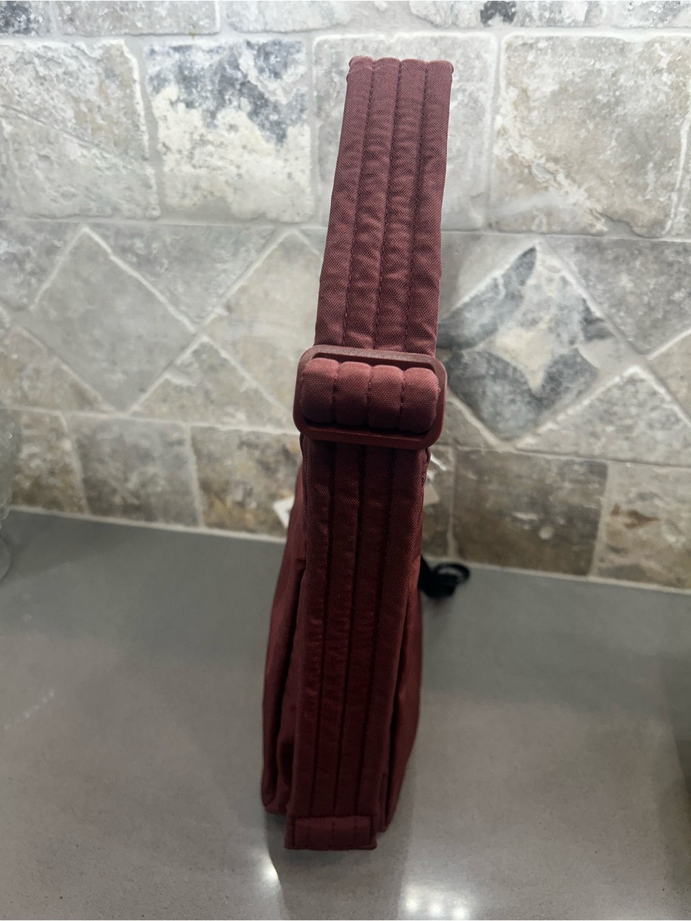 BAGGU Maroon Shoulder Bag - Picture 4 of 12